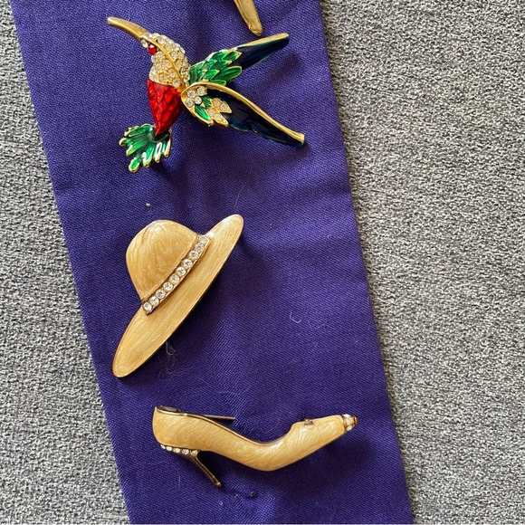 Lot of vintage ‘80s and ‘90s brooches - Picture 5 of 6